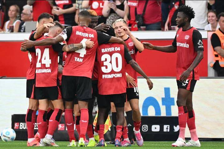 德甲狂欢一夜：拜仁3-0大胜，勒沃库森2-0，多特蒙德3-2绝杀