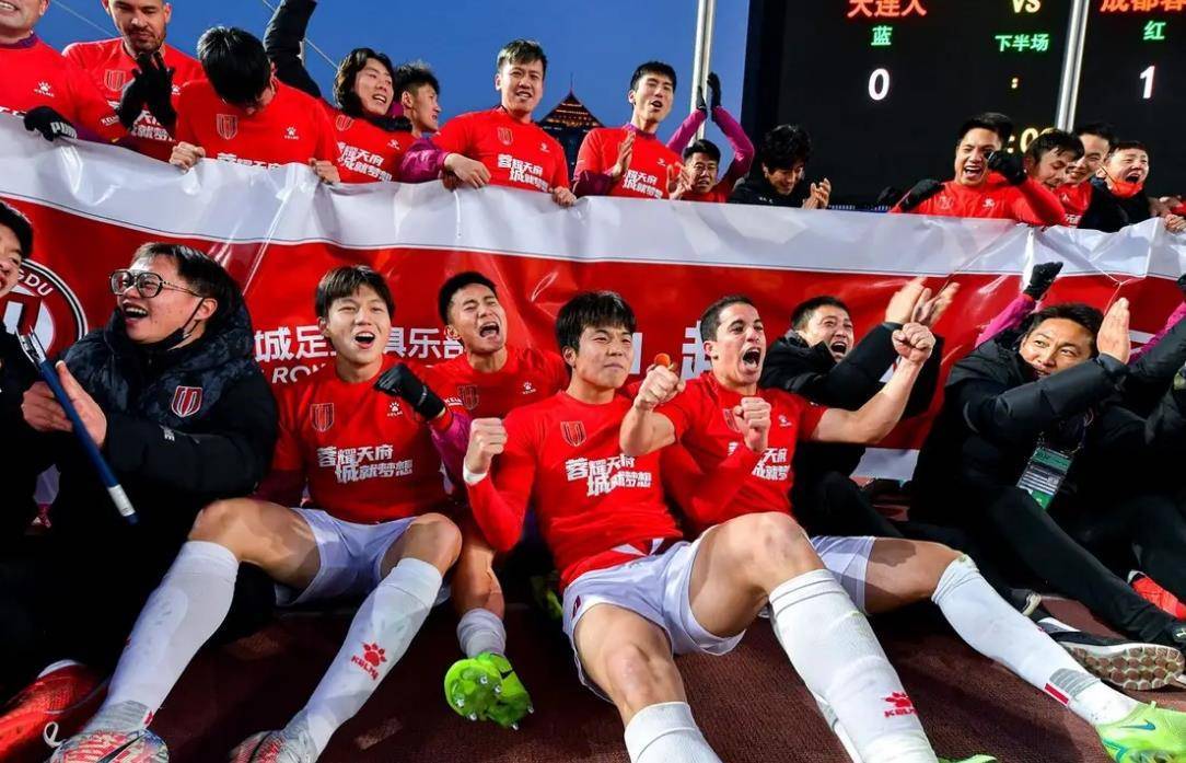 成都蓉城将提前跟法甲名帅签新约！徐正源已点头支持，引发热议