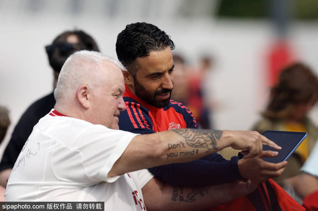 曼联6450万镑砸狼队锋霸！阿莫林钦点之人，红魔复兴第一签？